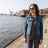 Slunecni bryle REPLAY RY676S H01 W lifestyle 003 web