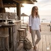 Slunecni bryle SUPERDRY SDS BYRONVILLE 104 UNI lifestyle W 002 web